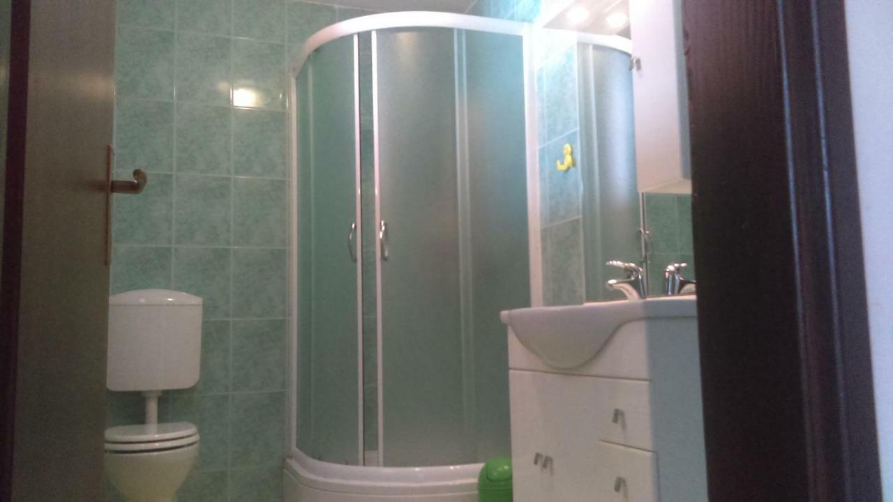 Apartment Petrovic スルニュ エクステリア 写真